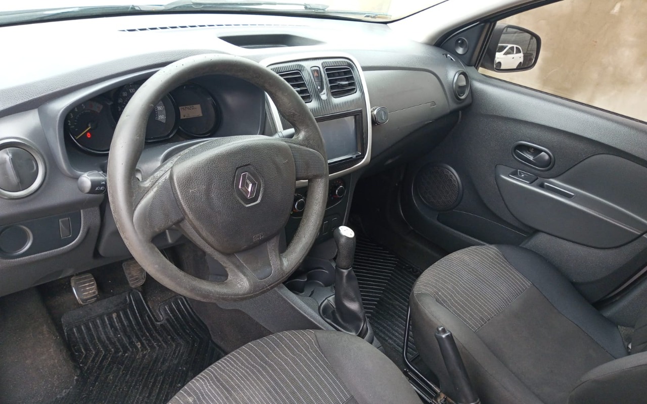 imagem-https://www.socarrao.com.br/sc-vehicle-images-prod/3574583/1788287654324-V2hhdHNBcHAgSW1hZ2UgMjAyNi0wOS0wMSBhdCAxMC40Mi40MC5qcGVn.jpeg