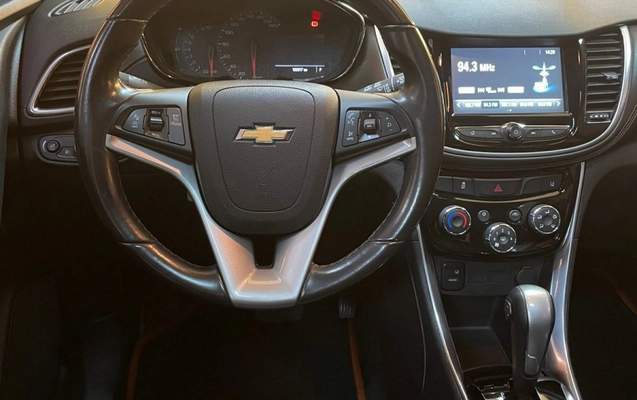 imagem-https://www.socarrao.com.br/sc-vehicle-images-prod/3574608/1788287732822-0Ead3fSGkPMLPppH3aNaQTZh0D1tDIjG.jpg