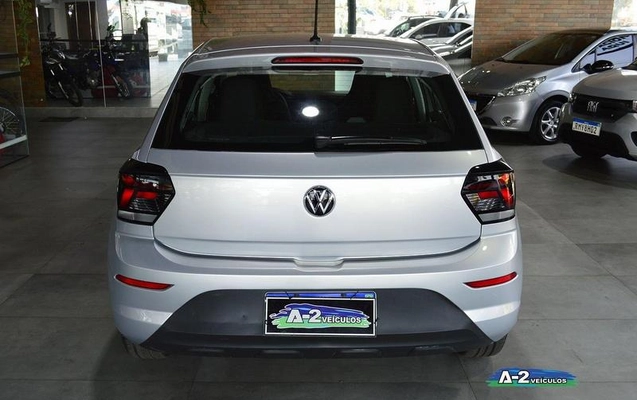 imagem-https://www.socarrao.com.br/sc-vehicle-images-prod/3574666/1789416258220-8439729_8_B_7ef1ce959e.jpeg