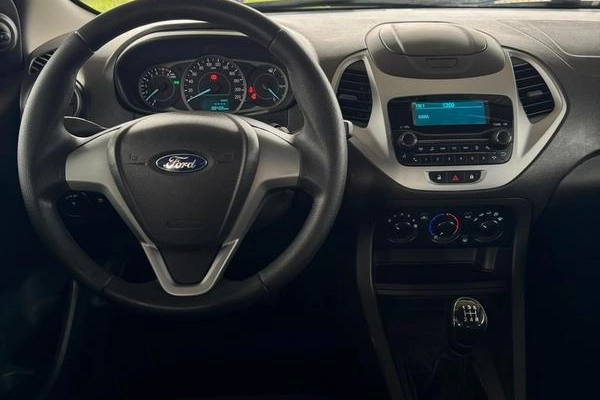 imagem-https://www.socarrao.com.br/sc-vehicle-images-prod/3574751/1789404604228-8438993_12_B_9ec434fb06.jpeg