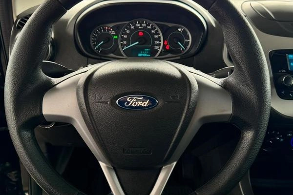 imagem-https://www.socarrao.com.br/sc-vehicle-images-prod/3574751/1789404604232-8438993_17_B_cb6da0ec47.jpeg