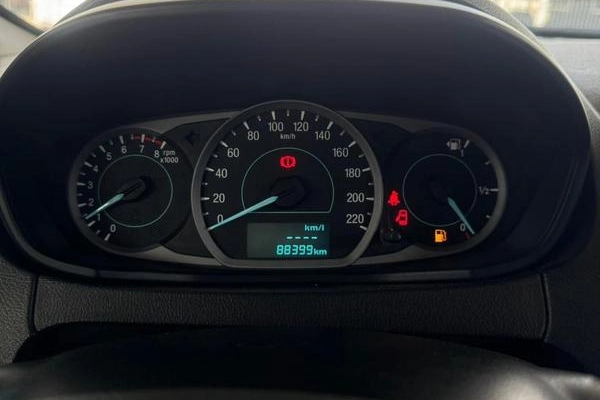 imagem-https://www.socarrao.com.br/sc-vehicle-images-prod/3574751/1789404604238-8438993_8_B_e818ae1815.jpeg