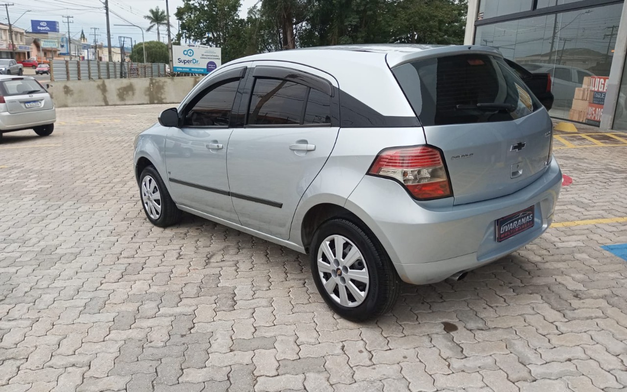 imagem-https://www.socarrao.com.br/sc-vehicle-images-prod/3575050/1788288911869-V2hhdHNBcHAgSW1hZ2UgMjAyNi0wOS0wMSBhdCAxMC40Ni4wNi5qcGVn.jpeg