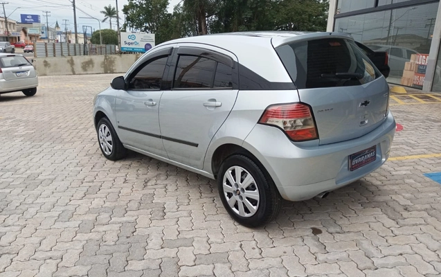 imagem-https://www.socarrao.com.br/sc-vehicle-images-prod/3575050/1788288911869-V2hhdHNBcHAgSW1hZ2UgMjAyNi0wOS0wMSBhdCAxMC40Ni4wNi5qcGVn.jpeg
