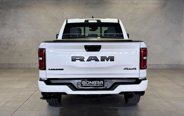 imagem-https://www.socarrao.com.br/sc-vehicle-images-prod/3575108/1790166059263-8439903_28_B_f0336e9a00.jpeg
