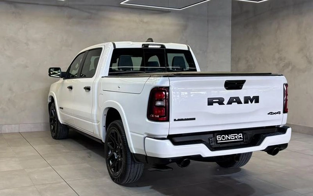 imagem-https://www.socarrao.com.br/sc-vehicle-images-prod/3575108/1790166059265-8439903_24_B_734aacc72c.jpeg