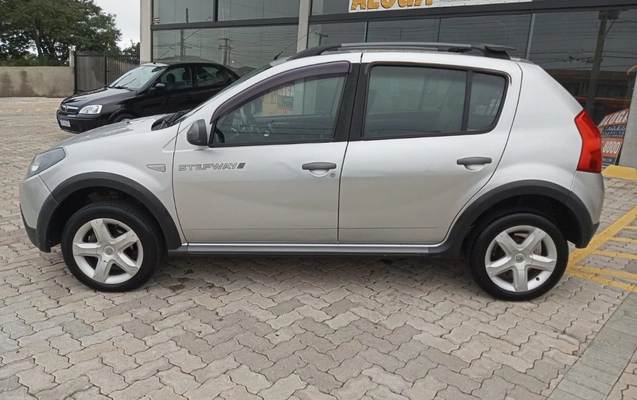 imagem-https://www.socarrao.com.br/sc-vehicle-images-prod/3575109/1788289291066-V2hhdHNBcHAgSW1hZ2UgMjAyNi0wOS0wMSBhdCAxMS4wMy40NSAoMikuanBlZw.jpeg
