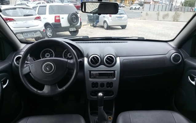 imagem-https://www.socarrao.com.br/sc-vehicle-images-prod/3575109/1788289292011-V2hhdHNBcHAgSW1hZ2UgMjAyNi0wOS0wMSBhdCAxMS4wMy40NiAoNCkuanBlZw.jpeg