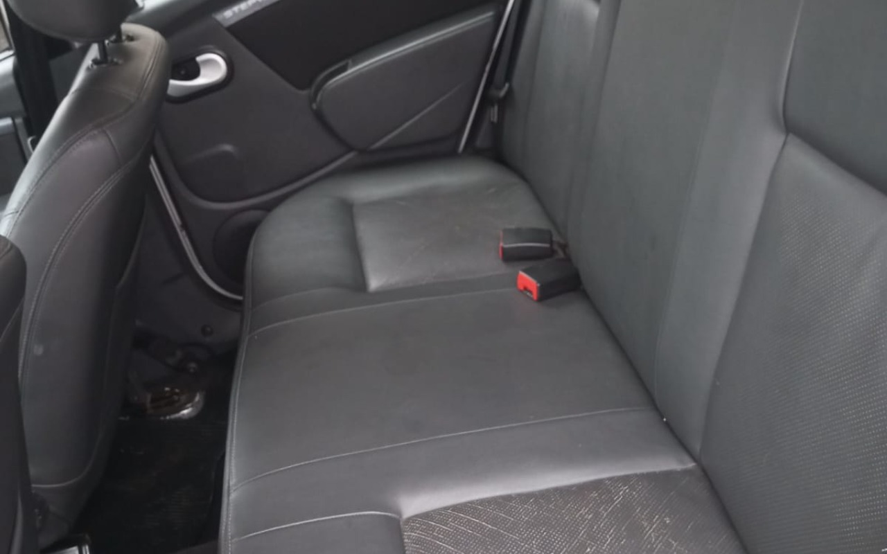 imagem-https://www.socarrao.com.br/sc-vehicle-images-prod/3575109/1788289292481-V2hhdHNBcHAgSW1hZ2UgMjAyNi0wOS0wMSBhdCAxMS4wMy40NiAoMikuanBlZw.jpeg