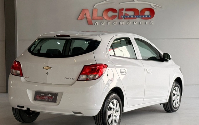 imagem-https://www.socarrao.com.br/sc-vehicle-images-prod/3575284/1788289730726-552f50c602fb4c42bfa00b950b94fe8b_1788289470038.jpg