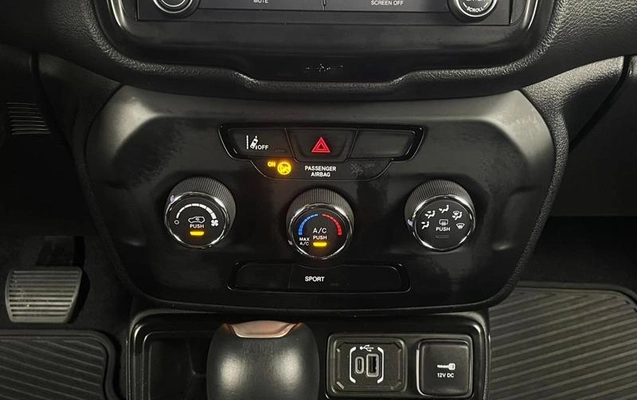 imagem-https://www.socarrao.com.br/sc-vehicle-images-prod/3575303/1789656461234-8439846_12_B_5b238ee1e7.jpeg