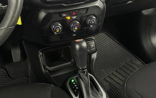 imagem-https://www.socarrao.com.br/sc-vehicle-images-prod/3575303/1789656461235-8439846_13_B_1139e872f0.jpeg