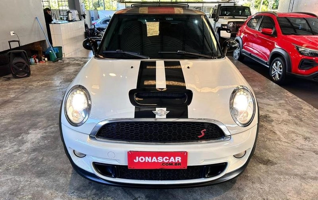 imagem-https://www.socarrao.com.br/sc-vehicle-images-prod/3575489/1788290500726-7574029_11_B_ed5f8c90bb.jpeg