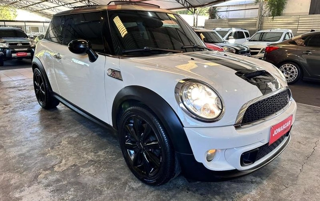 imagem-https://www.socarrao.com.br/sc-vehicle-images-prod/3575489/1788290500728-7574029_15_B_ec3fa52c76.jpeg