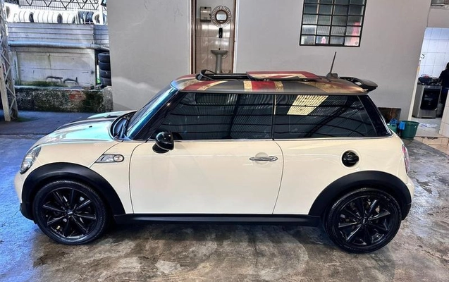 imagem-https://www.socarrao.com.br/sc-vehicle-images-prod/3575489/1788290500765-7574029_2_B_ff900b4d55.jpeg