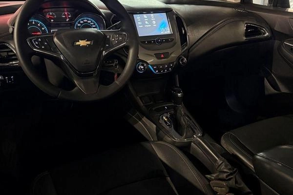 imagem-https://www.socarrao.com.br/sc-vehicle-images-prod/3575826/1789222958906-8167161_1_B_b09da89ff5.jpeg