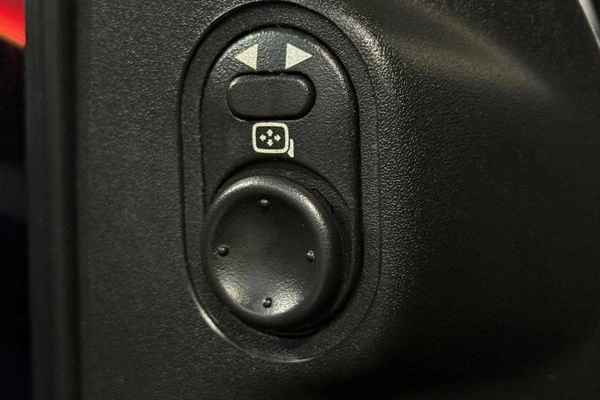 imagem-https://www.socarrao.com.br/sc-vehicle-images-prod/3575827/1788291227457-8167176_19_B_5acff201ed.jpeg