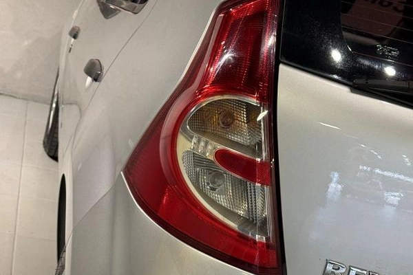 imagem-https://www.socarrao.com.br/sc-vehicle-images-prod/3575828/1789395774797-8301121_6_B_5a96671c5c.jpeg