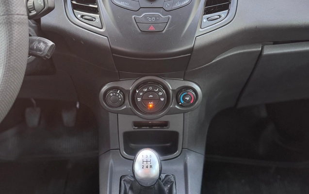 imagem-https://www.socarrao.com.br/sc-vehicle-images-prod/3575868/1788291587413-SU1HLTIwMjYwODI4LVdBMDI5MC5qcGc.jpg