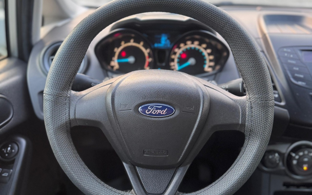 imagem-https://www.socarrao.com.br/sc-vehicle-images-prod/3575868/1788291587691-SU1HLTIwMjYwODI4LVdBMDI4Mi5qcGc.jpg
