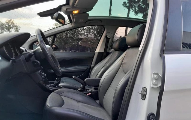 imagem-https://www.socarrao.com.br/sc-vehicle-images-prod/3575901/1789668173538-8408367_14_B_2469b8a5ba.jpeg