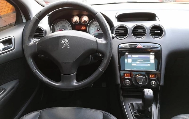 imagem-https://www.socarrao.com.br/sc-vehicle-images-prod/3575901/1789668173545-8408367_19_B_a7b7fb99a4.jpeg