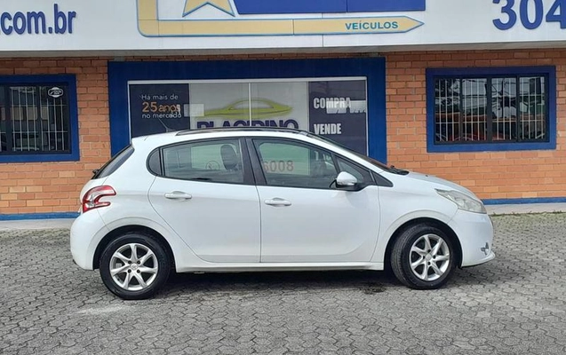 imagem-https://www.socarrao.com.br/sc-vehicle-images-prod/3575928/1789668158579-8391904_0_B_8eaf1e574c.jpeg