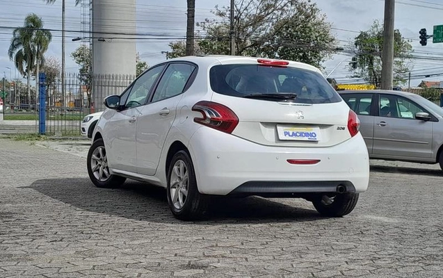 imagem-https://www.socarrao.com.br/sc-vehicle-images-prod/3575928/1789668158585-8391904_4_B_1a039c319f.jpeg