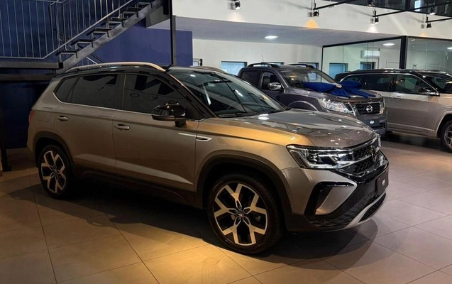 imagem-https://www.socarrao.com.br/sc-vehicle-images-prod/3575994/1789150363016-8440204_3_B_f39b7076e6.jpeg