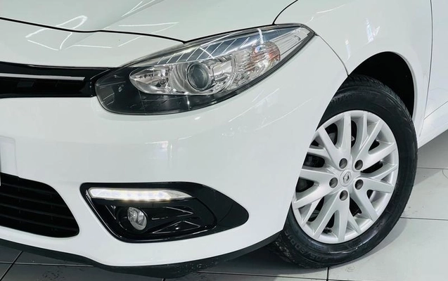 imagem-https://www.socarrao.com.br/sc-vehicle-images-prod/3576192/1789500607548-8440358_16_B_5c8d75b3e3.jpeg