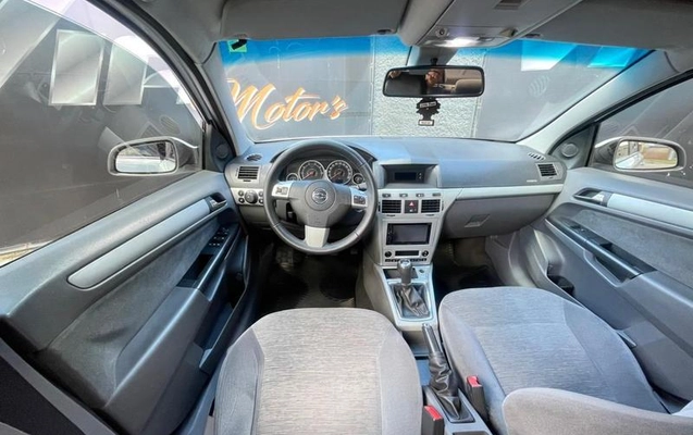 imagem-https://www.socarrao.com.br/sc-vehicle-images-prod/3576254/1788529023016-8440394_9_B_724ebc7d63.jpeg