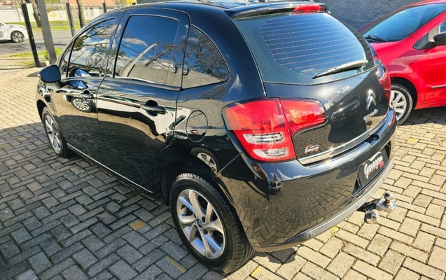 imagem-https://www.socarrao.com.br/sc-vehicle-images-prod/3576258/1788292956033-p5gqI6JGo1Jz7PRR8S9ihF7MWTCxydlM.jpg