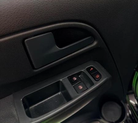 imagem-https://www.socarrao.com.br/sc-vehicle-images-prod/3576398/1789249737543-8439591_10_B_cb6c745970.jpeg