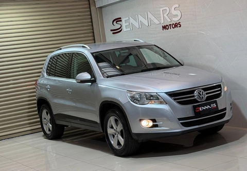 Volkswagen Tiguan 2011 Prata — foto 1 de 3