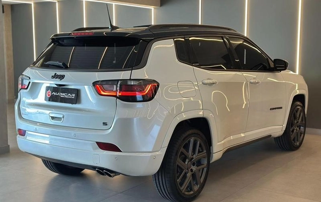 imagem-https://www.socarrao.com.br/sc-vehicle-images-prod/3576645/1788898438420-8438790_1_B_250608571e.jpeg