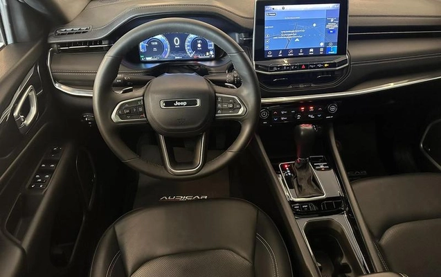 imagem-https://www.socarrao.com.br/sc-vehicle-images-prod/3576645/1788898438433-8438790_13_B_f433109d4f.jpeg