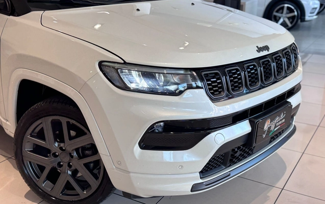 imagem-https://www.socarrao.com.br/sc-vehicle-images-prod/3576902/1788294645738-f04a16baba7b421daa874570543bbf66_1788294473937.jpg