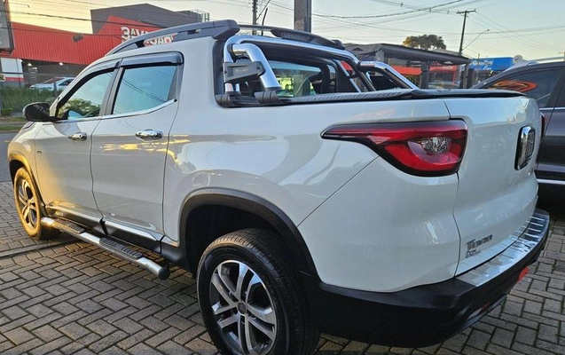 imagem-https://www.socarrao.com.br/sc-vehicle-images-prod/3576986/1789574597266-8401322_15_B_a74d873088.jpeg