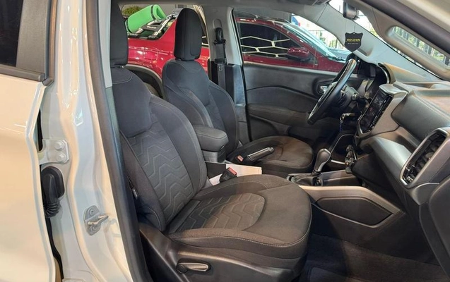 imagem-https://www.socarrao.com.br/sc-vehicle-images-prod/3577024/1788295018444-8440656_6_B_9b4662b027.jpeg