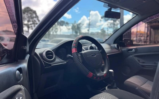 imagem-https://www.socarrao.com.br/sc-vehicle-images-prod/3577140/1789063422933-8432144_6_B_333239cadf.jpeg