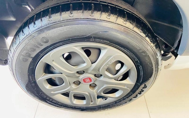 imagem-https://www.socarrao.com.br/sc-vehicle-images-prod/3577158/1788358458128-8429135_9_B_e773ebf573.jpeg