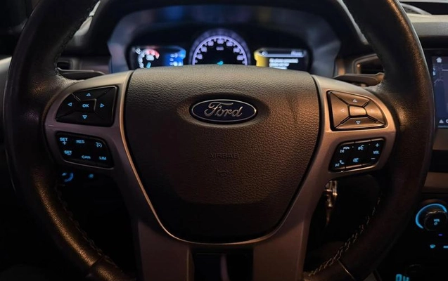 imagem-https://www.socarrao.com.br/sc-vehicle-images-prod/3577159/1789134921453-8433489_5_B_5e7373a898.jpeg