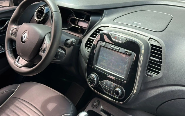 imagem-https://www.socarrao.com.br/sc-vehicle-images-prod/3577304/1789071006563-ce436b8bda2b4063bec8831d2af4316a_1788962842687.jpg