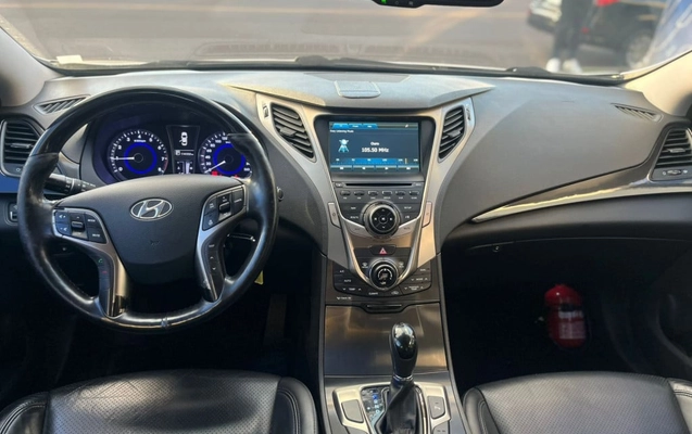 imagem-https://www.socarrao.com.br/sc-vehicle-images-prod/3577333/1789764419174-vehicle_image_1789764386_66c386d2103edfa804fa31b0741b486c.jpeg