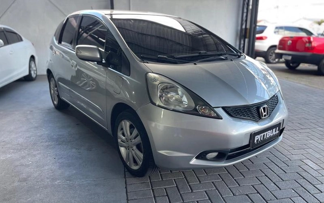 imagem-https://www.socarrao.com.br/sc-vehicle-images-prod/3577391/1789598319969-8440514_10_B_815dc433ac.jpeg