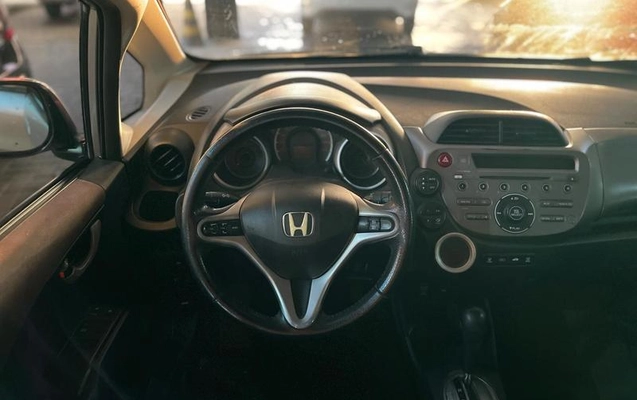 imagem-https://www.socarrao.com.br/sc-vehicle-images-prod/3577391/1789598319975-8440514_9_B_d443d2d0b0.jpeg