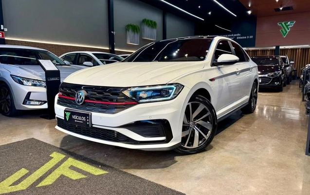 imagem-https://www.socarrao.com.br/sc-vehicle-images-prod/3577397/1788371767358-8440800_6_B_f4e189718b.jpeg