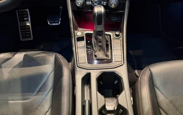 imagem-https://www.socarrao.com.br/sc-vehicle-images-prod/3577397/1788371767389-8440800_13_B_53ea79b14b.jpeg