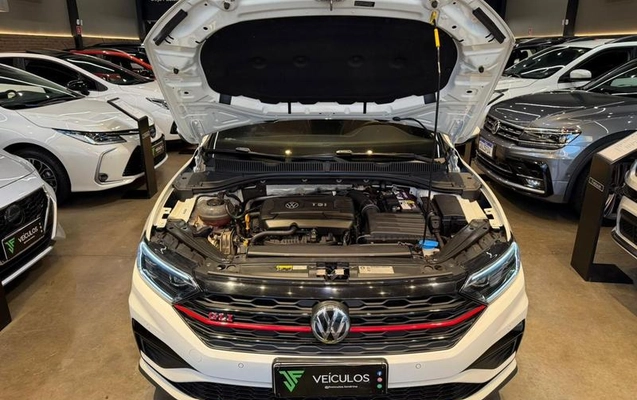 imagem-https://www.socarrao.com.br/sc-vehicle-images-prod/3577397/1788371767399-8440800_14_B_c64ee8111f.jpeg
