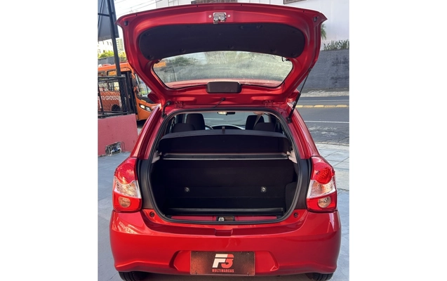 imagem-https://www.socarrao.com.br/sc-vehicle-images-prod/3577405/1788296445754-1_055939.jpg
